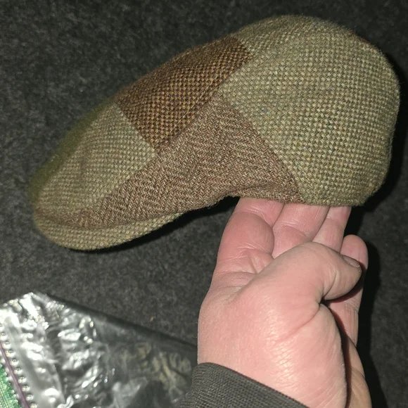 Men's Patchwork Flat Cap - Picture 6 of 8